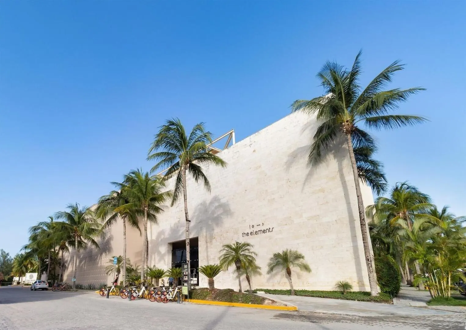 Elements 104 Condo Playa del Carmen Lejlighed