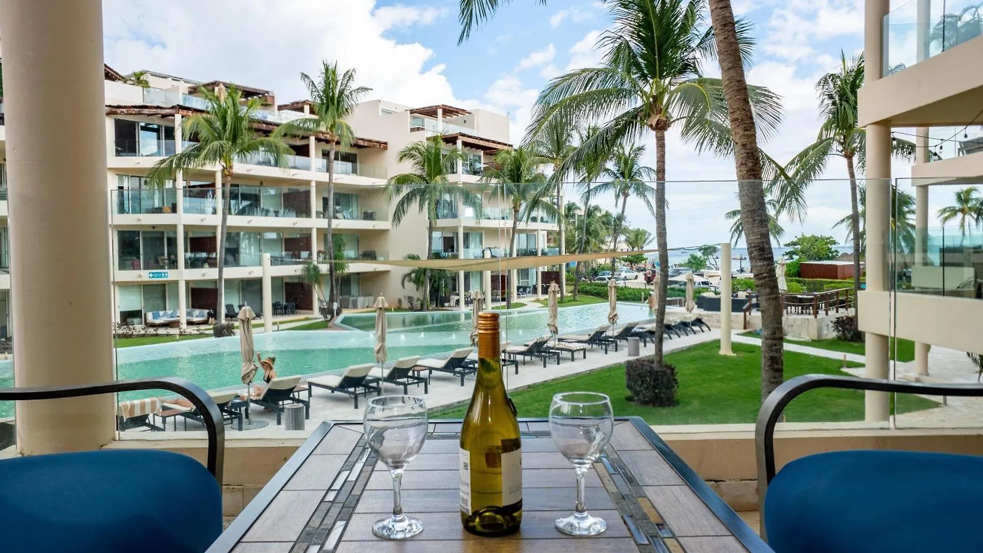 Elements 104 Condo Playa del Carmen Lejlighed
